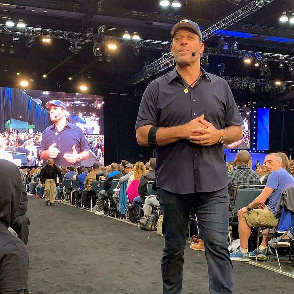 Tony Robbins Seminar unleash the power within