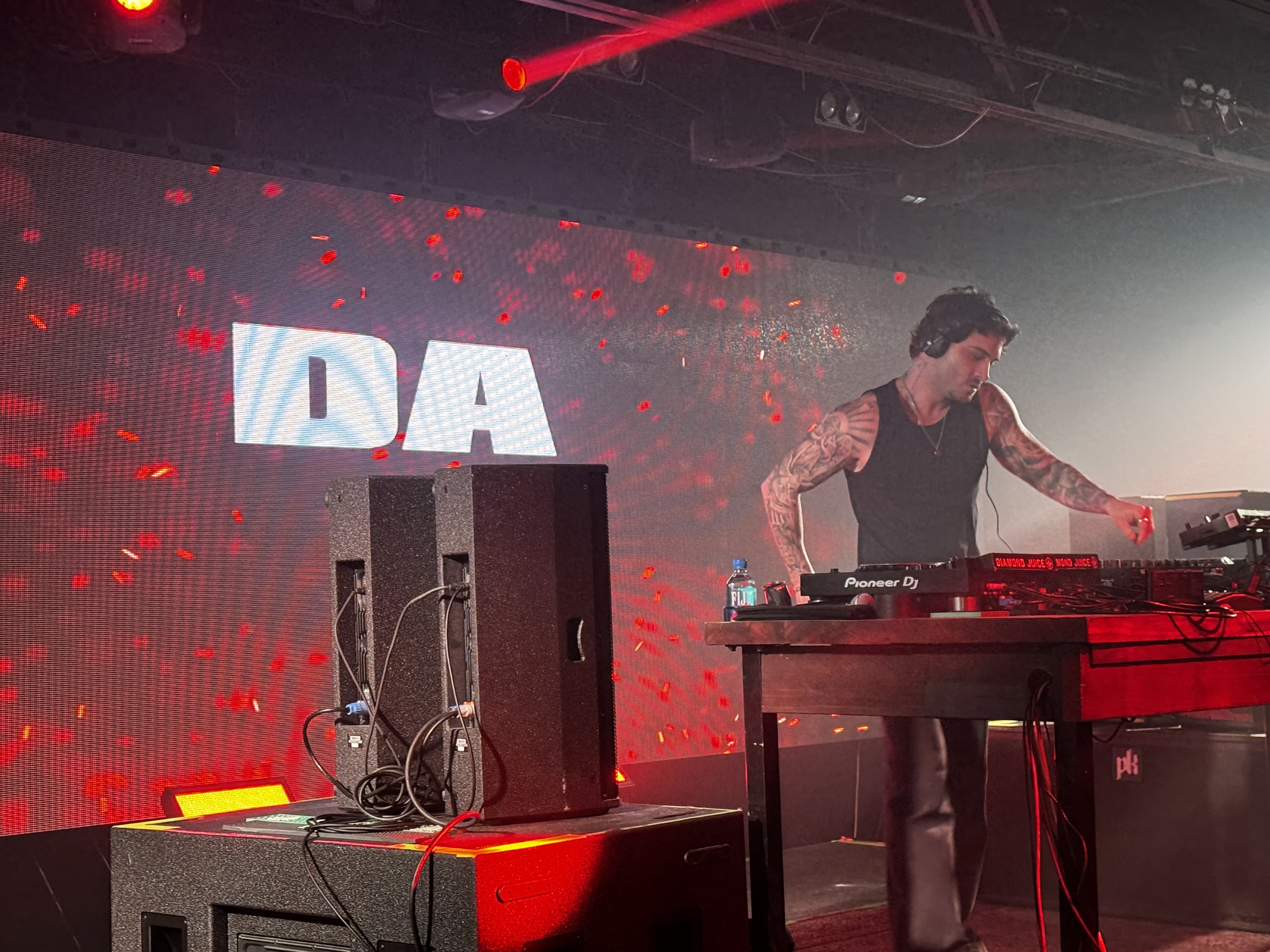 Danny Avila Sunbar