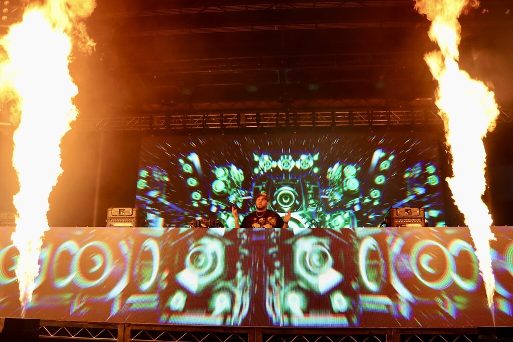 shot2 System Overload touched down at Rawhide Event Center in Chandler, Arizona, and immediately felt like something that wasn’t designed to “try out” a concept, but to launch it. Ticket sales clearly landed in the strong category, and Relentless Beats has already fueled speculation for a return, with founder Thomas Turner replying to fans on Instagram confirming plans for a Year 2. From the first hour on Friday to the final moments on Saturday, System Overload proved there’s real demand for a bass-only weekend that’s staged like a top-tier festival.