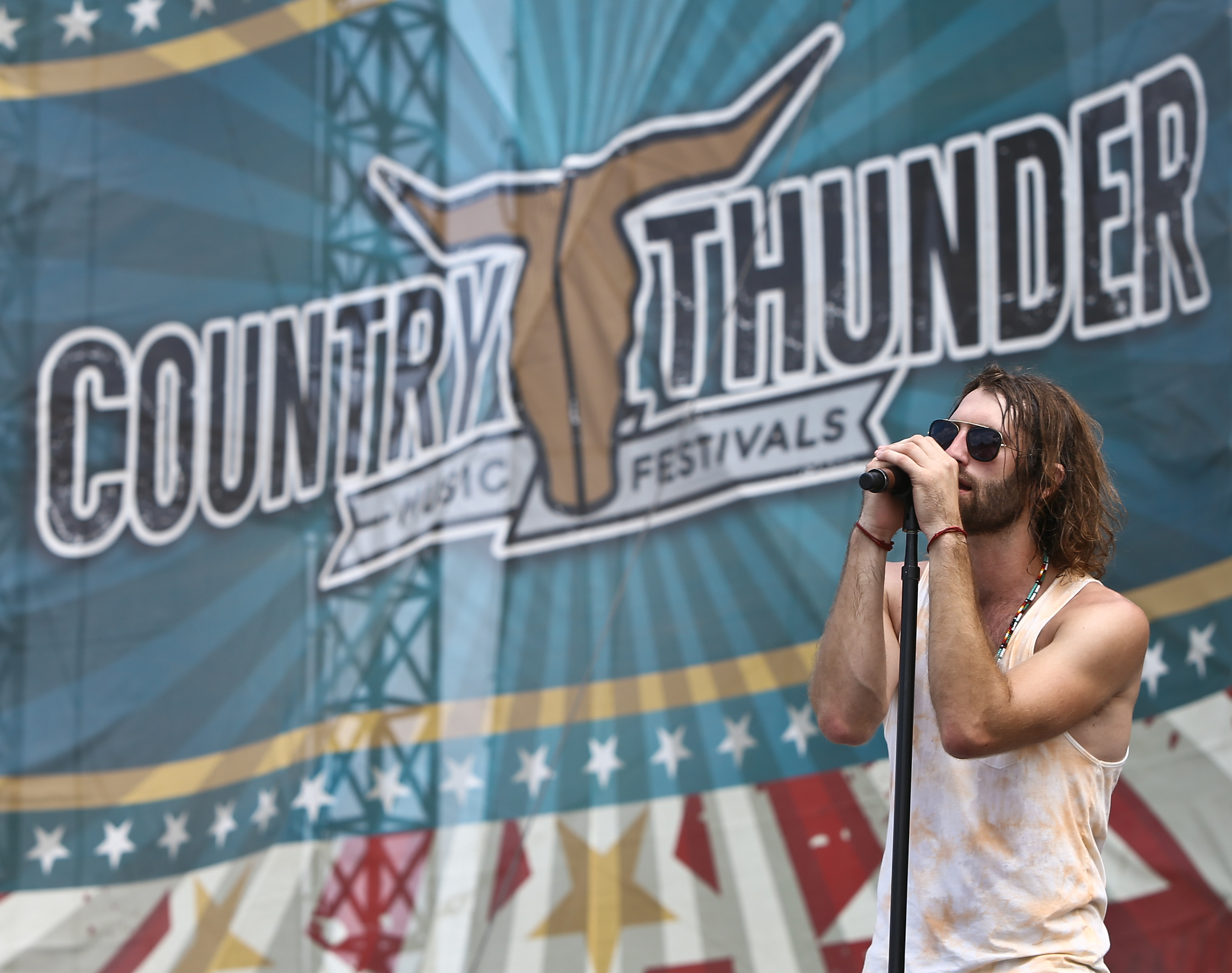 Country Thunder