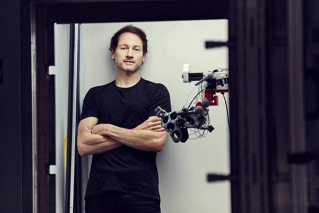 Billionaire Trying to Live Forever Says He Cloned Himself 3 bryan johnson 3 1 When Bryan Johnson announced on X that he had "cloned" himself as a newborn, the internet reacted exactly how you'd expect. Some people called it the future of medicine. Others called it deeply unsettling.